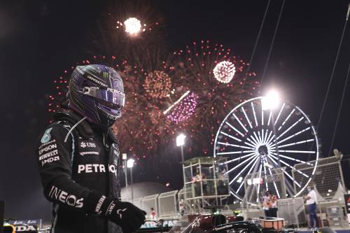 Il gran premio dei clic. Ferrari contro Mercedes per la Generazione Z