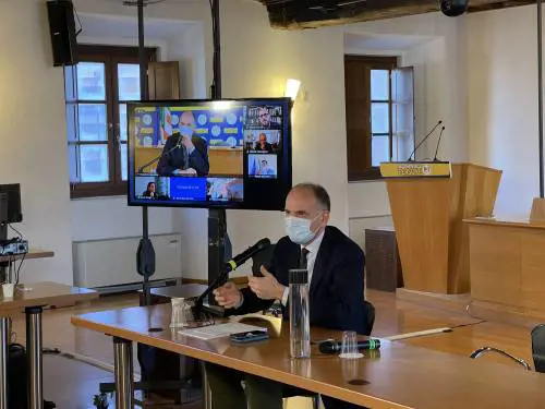 Quel "paradosso" del Pd: partito a trazione renziana pure se guidato da Letta