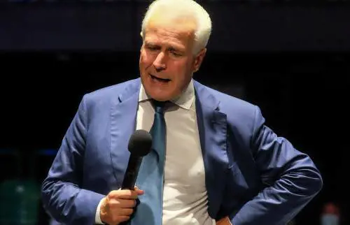 Ora Calenda mette nei guai il Pd anche in Toscana