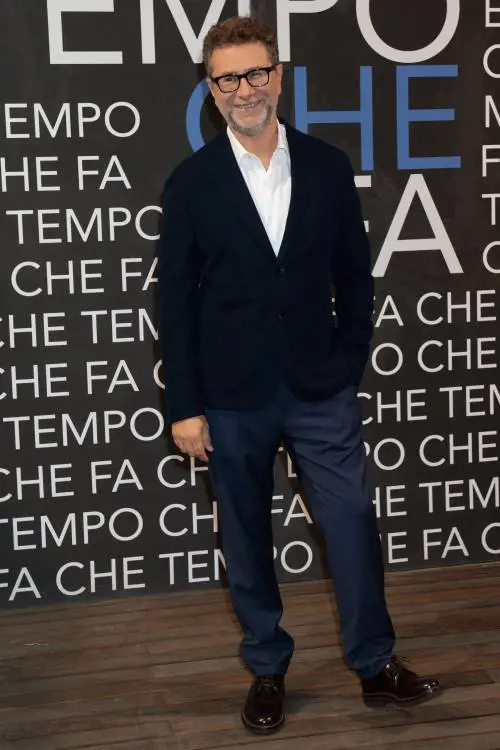 La Marcuzzi da Fazio sponsorizza le sue creme: "La Rai quanto ha incassato di pubblicità?"