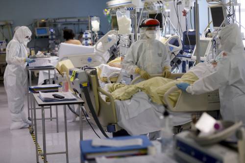 Gli anestesisti: "Sarà boom di ricoveri a gennaio"