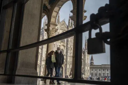 Italiani fuori di testa?