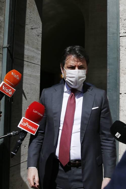 Conte stravolge il M5s: sì al partito vecchio stile. E già nascono le correnti