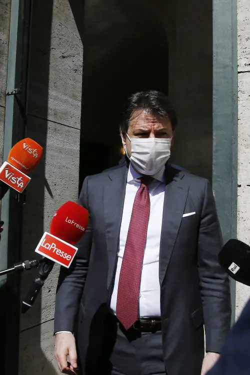 Conte stravolge il M5s: sì al partito vecchio stile. E già nascono le correnti