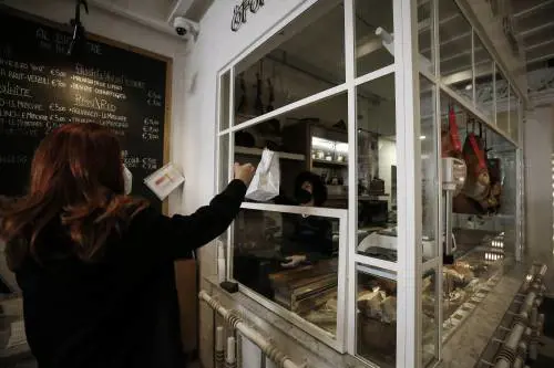"Controlli sui piatti d'asporto". Perché a Pasqua si rischia la multa