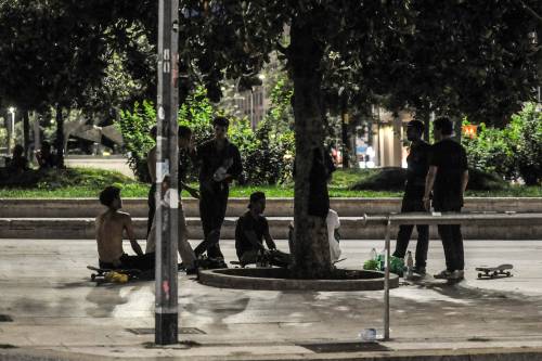 La nuova politica sui migranti: ecco cosa c'è dietro il silenzio