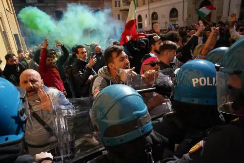 Strigliata di chef Vissani: ​"Il governo si sbrighi o scoppia la rivoluzione"