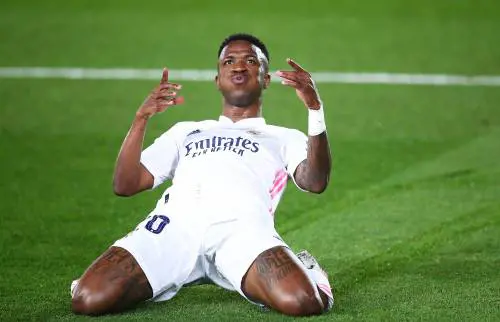 Vinicius show, il Real stende i Reds