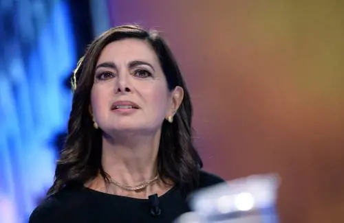 Boldrini censura i proverbi con le donne