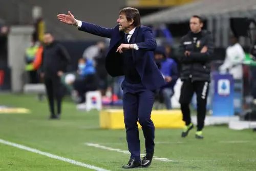 Conte e l'Inter brutta per giocare bene