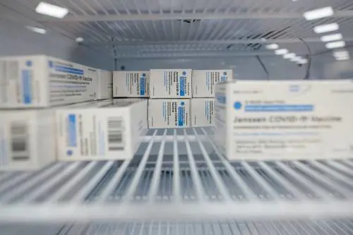 "Ci sono casi di rare trombosi". Ora pure J&J finisce nel mirino