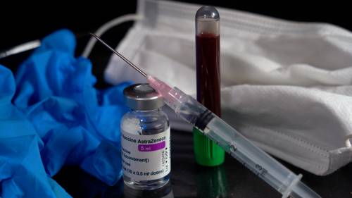 Profili social e allerta tensioni: il faro degli investigatori sul movimento dei medici no vax