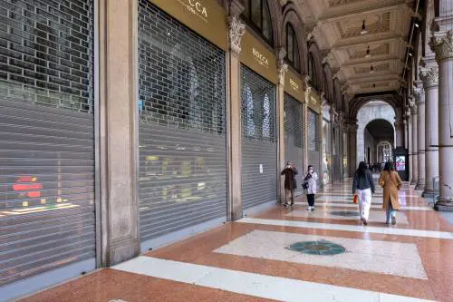 L'ira dopo la tentata rapina: "Strade deserte, adesso riaprite"