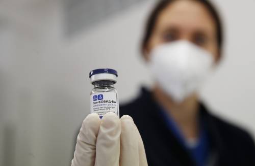 Russia e Cina sfidano Usa e Ue. Come possono vincere la sfida dei vaccini 