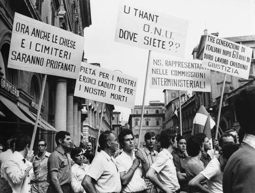 "Così ci hanno cacciato": la storia dimenticata degli italiani di Libia