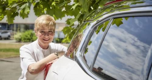 Linda Jackson: una “leonessa” al volante di Peugeot