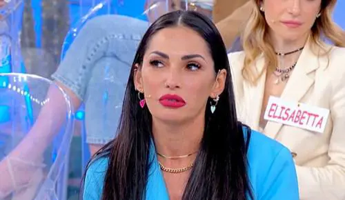 "Mi sono data un'altra opportunità". Polemica social per il ritorno di Ida a Uomini e Donne