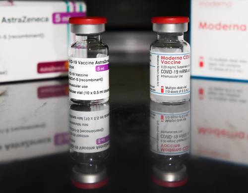La "teoria delle uova" che ribalta tutti i vaccini