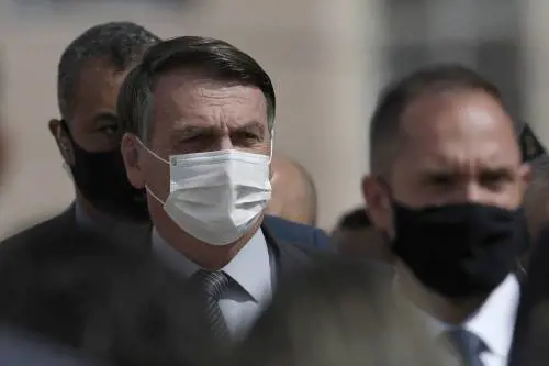 Dramma Brasile, record di morti e sedativi finiti "La tortura dei malati legati e intubati da svegli"