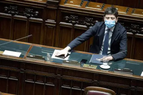 "Non incolpiamo l'Italia". Così l'Oms voleva blindare Speranza