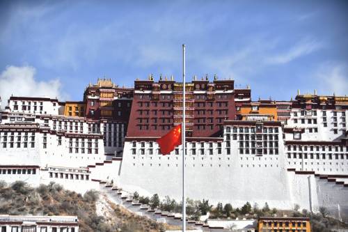 Da Londra fino al Tibet la storia del vero 007
