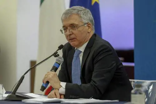 Ora efficienza e un "pizzico"  di debito buono