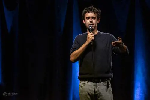 "Lol, cinque minuti di stand up mi hanno... cambiato la vita"