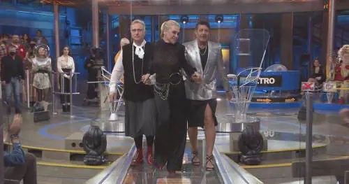 "Sai cosa dice tua moglie?": il veleno della Barale su Bonolis