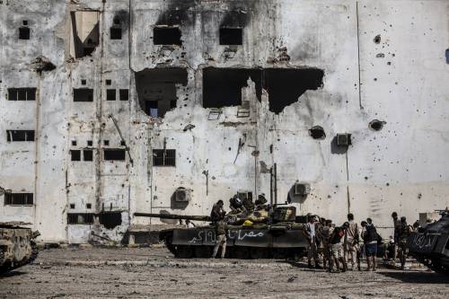 Armi e uomini verso la Libia: così il conflitto più riesplodere