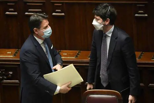 Conte, Speranza, Grillo, l'India, i vaccini e la Cgil: quindi, oggi
