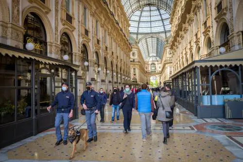 Visite a parenti e amici, cambia tutto: ecco le nuove regole