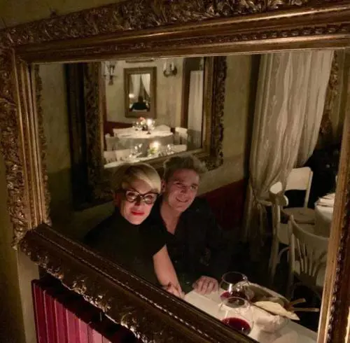 In foto, Loreno Grimandi e Monica M. (Immagine da Facebook)