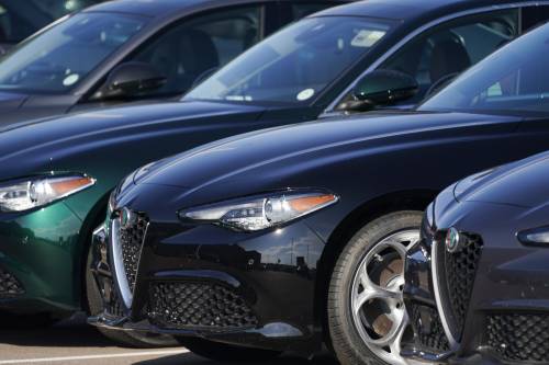 L'Alfa Romeo prepara la scossa. "Dal 2027 solo modelli elettrici"