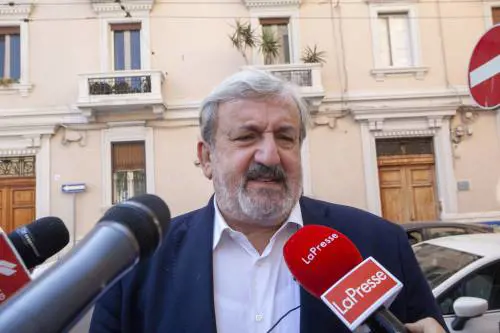 Bracciante morto, si muove Emiliano: no al lavoro nei campi dalle 12 alle 16