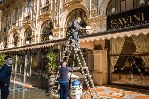 È già boom di richieste per allargare i dehors. Ira di chi non ha spazio