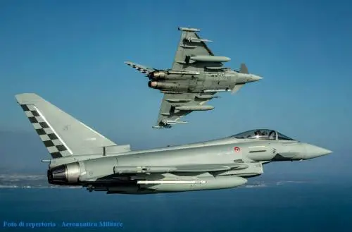 Due caccia Eurofighter Typhoon del 37esimo Stormo di Trapani-Birgi