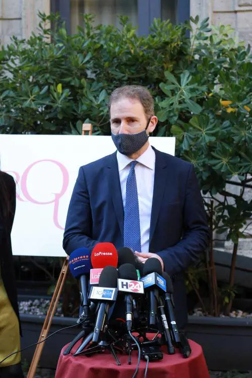 Che tristezza il divorzio alla grillina