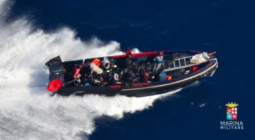 "Sventato un nuovo attacco". In azione gli uomini della Marina