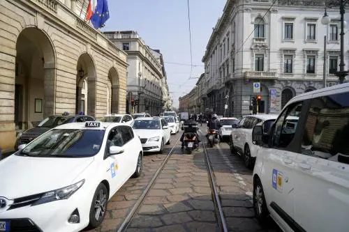 Il bonus taxi è un flop: "Nessun rimborso dal Comune"