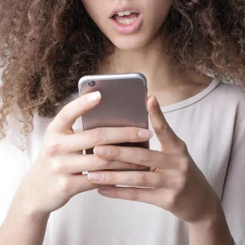 WhatsApp, più privacy: i messaggi effimeri dureranno 24 ore