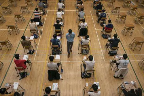 "Distanziamento negli spazi chiusi insensato". Lo studio smentisce l'Oms