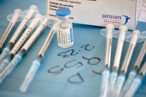 Big Pharma e Bill Gates contro la liberalizzazione dei vaccini