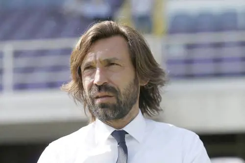 Il figlio di Pirlo, gli stadi vuoti e i social che li riempiono