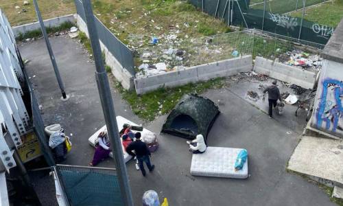 Milano sprofonda nel degrado: l'accampamento rom della vergogna