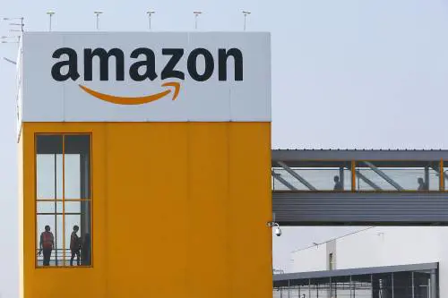 L'armata social di Amazon addestrata per difendere Bezos