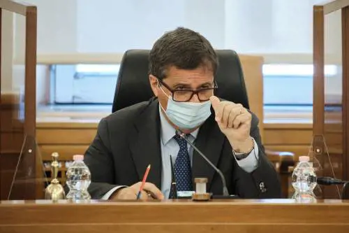 Il Csm si sveglia e gela le toghe rosse "La questione morale è un'emergenza"