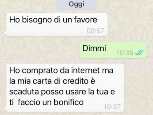 "Mi presti la tua?": il messaggino dell'amico che svuota la carta
