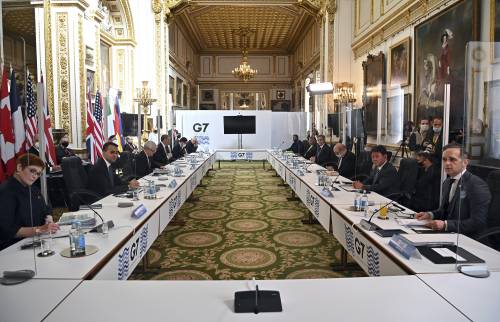 Uniti contro la Cina. Così Londra vuol cambiare il G7
