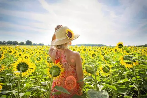 Macchie solari, come trattarle con i rimedi naturali