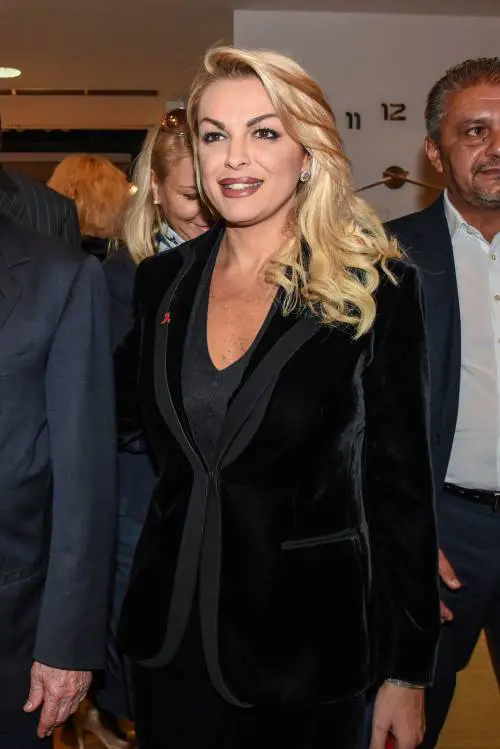 Pascale in campo: "Pronta per la politica. Sogno un'alleanza tra Forza Italia e il Pd"